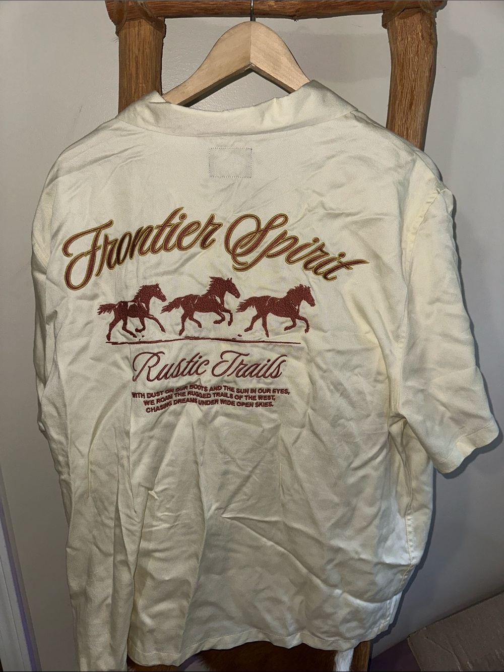 NWOT PAC SUN Frontier Spirit Horses Camp Button Down Summer Shirt